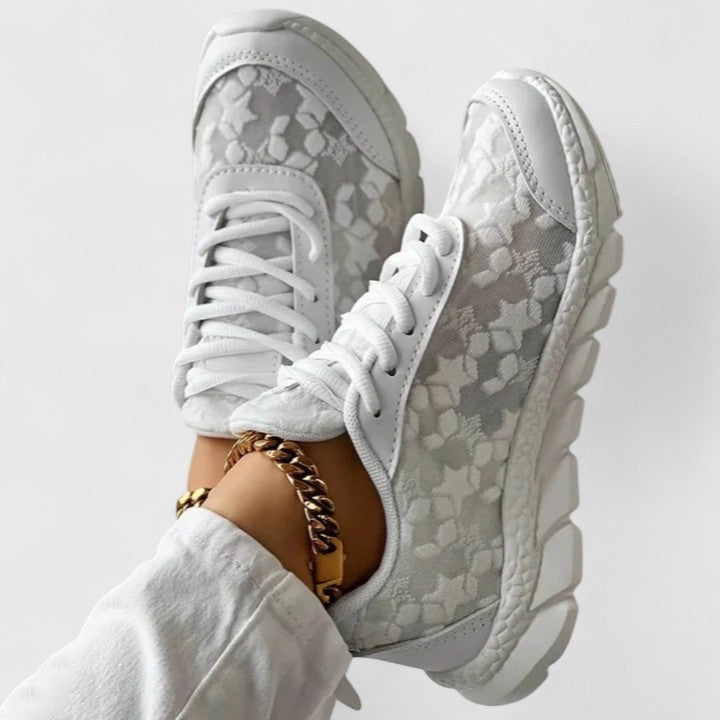 Iris | Comfortable Sneakers