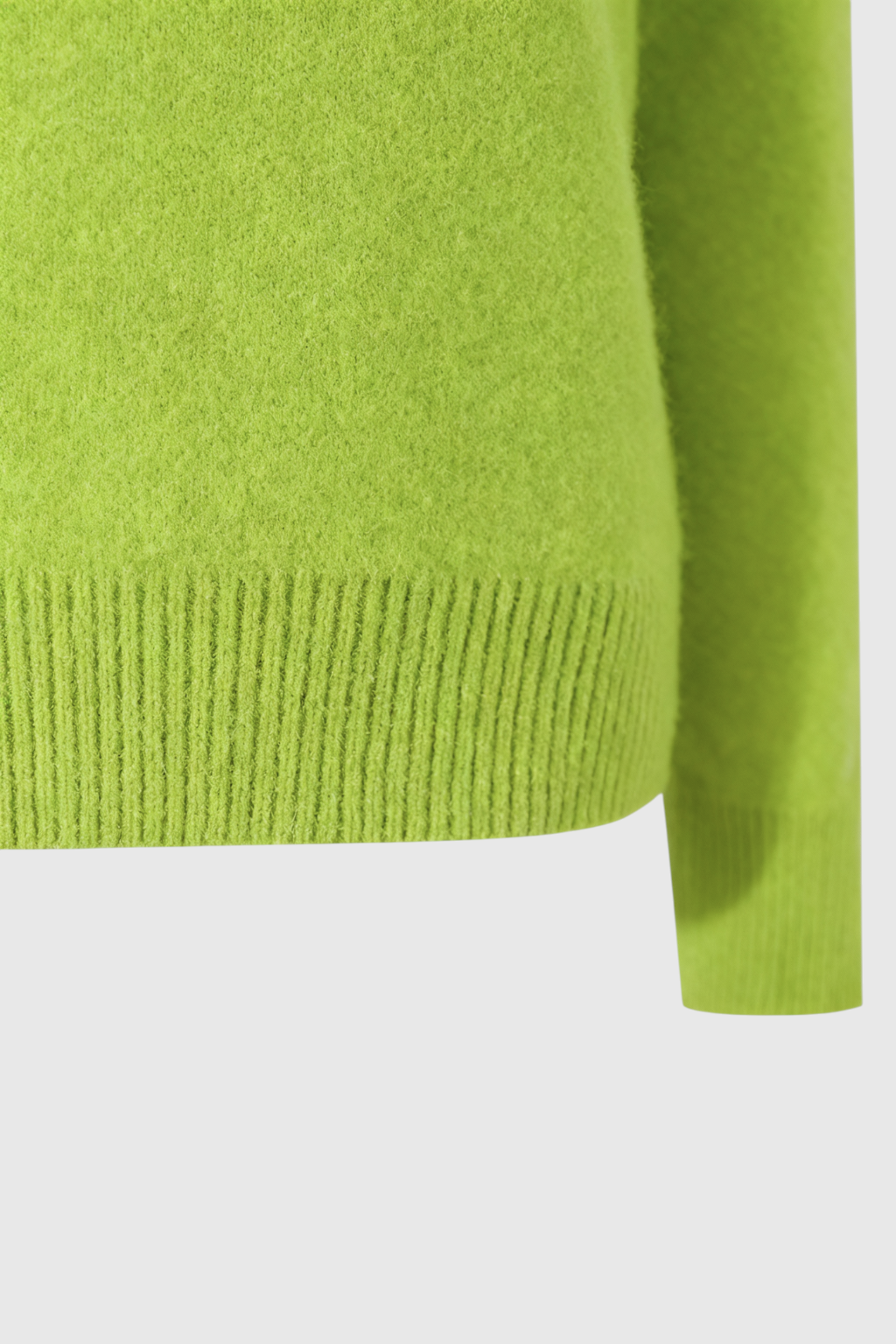 Zoe | Light Green V-Neck Sweater
