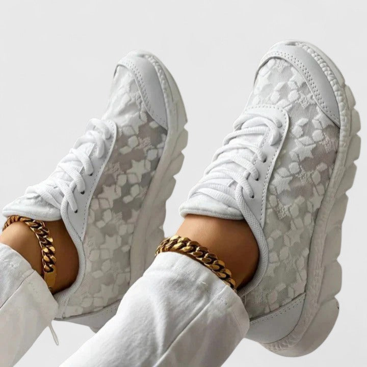 Iris | Comfortable Sneakers
