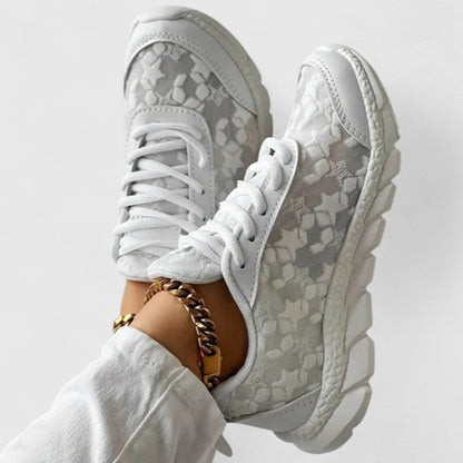Iris | Comfortable Sneakers