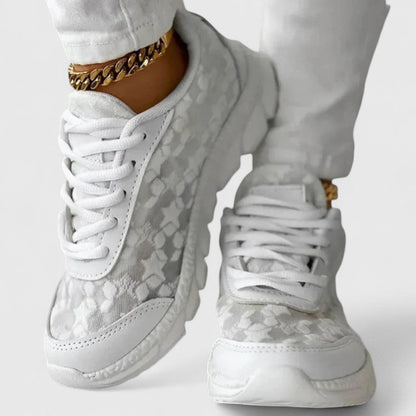 Iris | Comfortable Sneakers