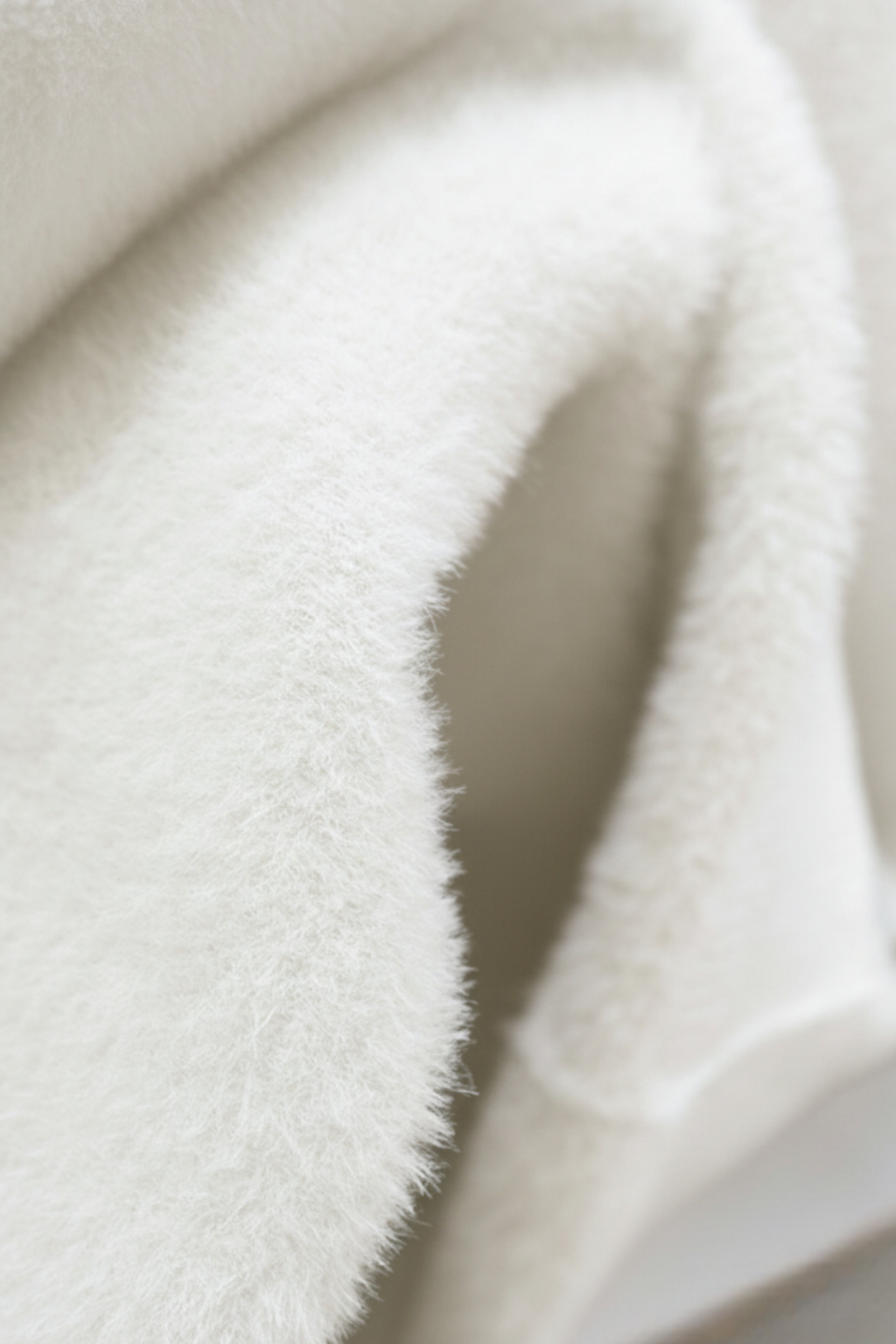 Bianca | White Slim Fit Turtleneck Sweater