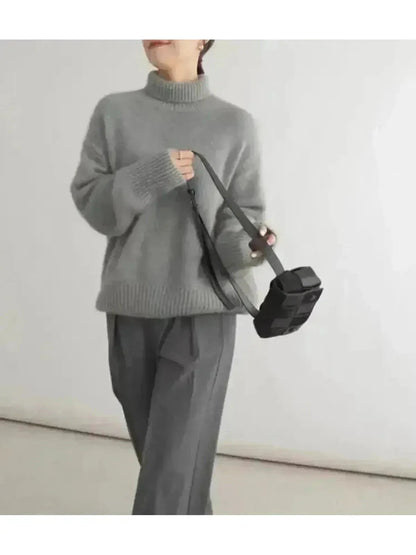Astrid | Classic Turtleneck Sweater