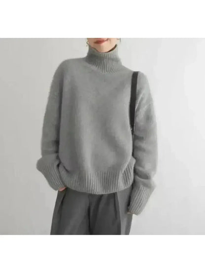 Astrid | Classic Turtleneck Sweater