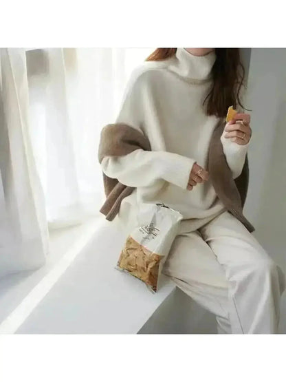 Astrid | Classic Turtleneck Sweater