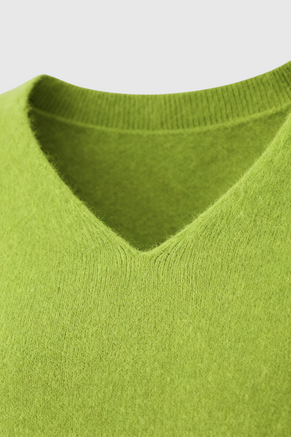 Zoe | Light Green V-Neck Sweater