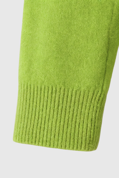 Zoe | Light Green V-Neck Sweater