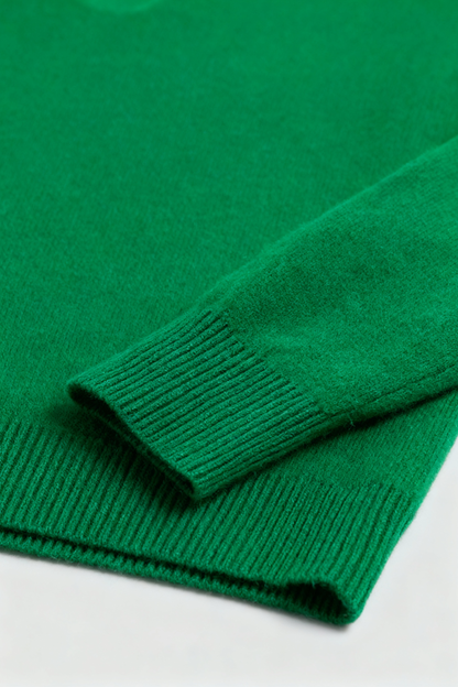 Leah | Elegant Green V-Neck Fitted Sweater