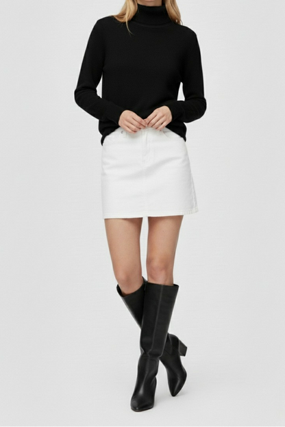Nadine | Slim Fit Black Turtleneck Sweater
