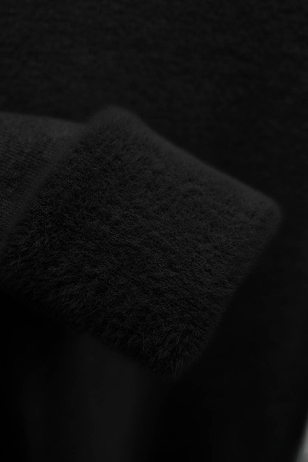 Nadine | Slim Fit Black Turtleneck Sweater
