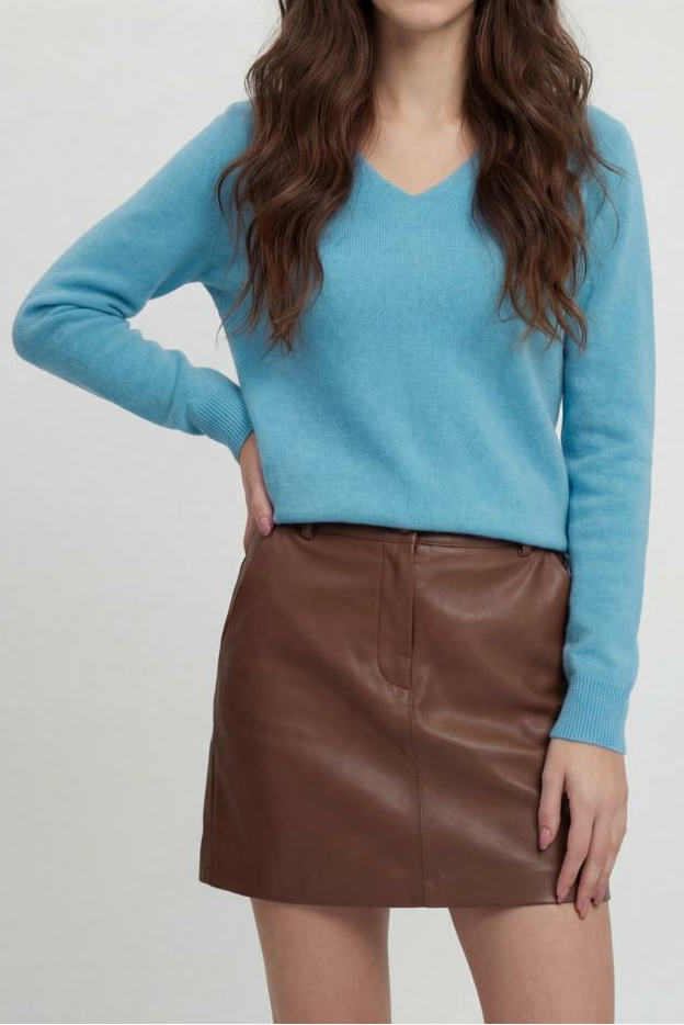 Claire | Light Blue V-Neck Fitted Sweater