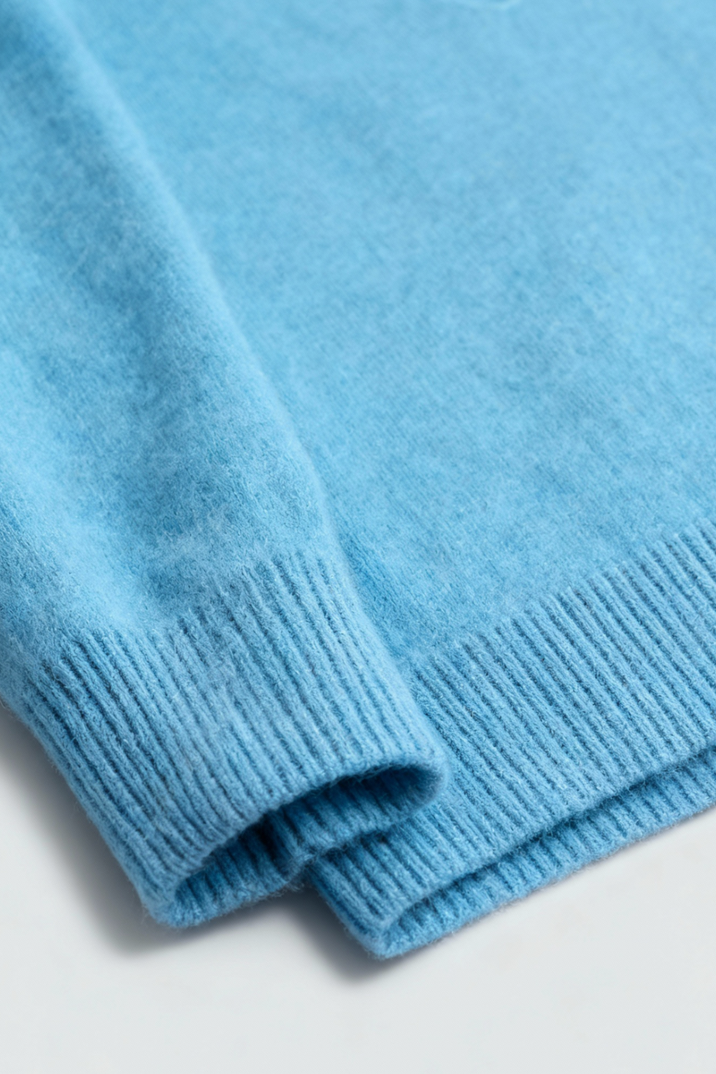 Claire | Light Blue V-Neck Fitted Sweater