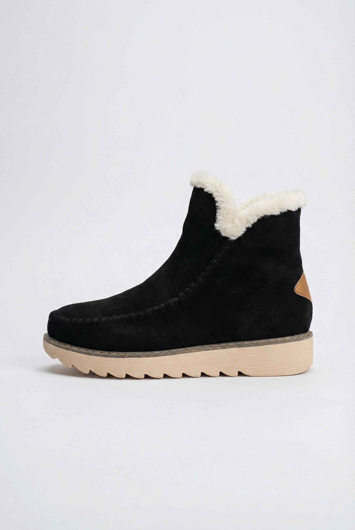 Isla | Warm-lined black ankle boots