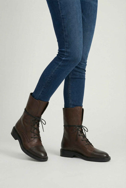 Eliza | Brown lace-up ankle boots