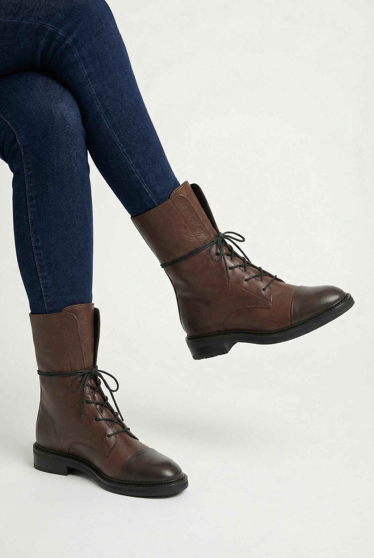Eliza | Brown lace-up ankle boots