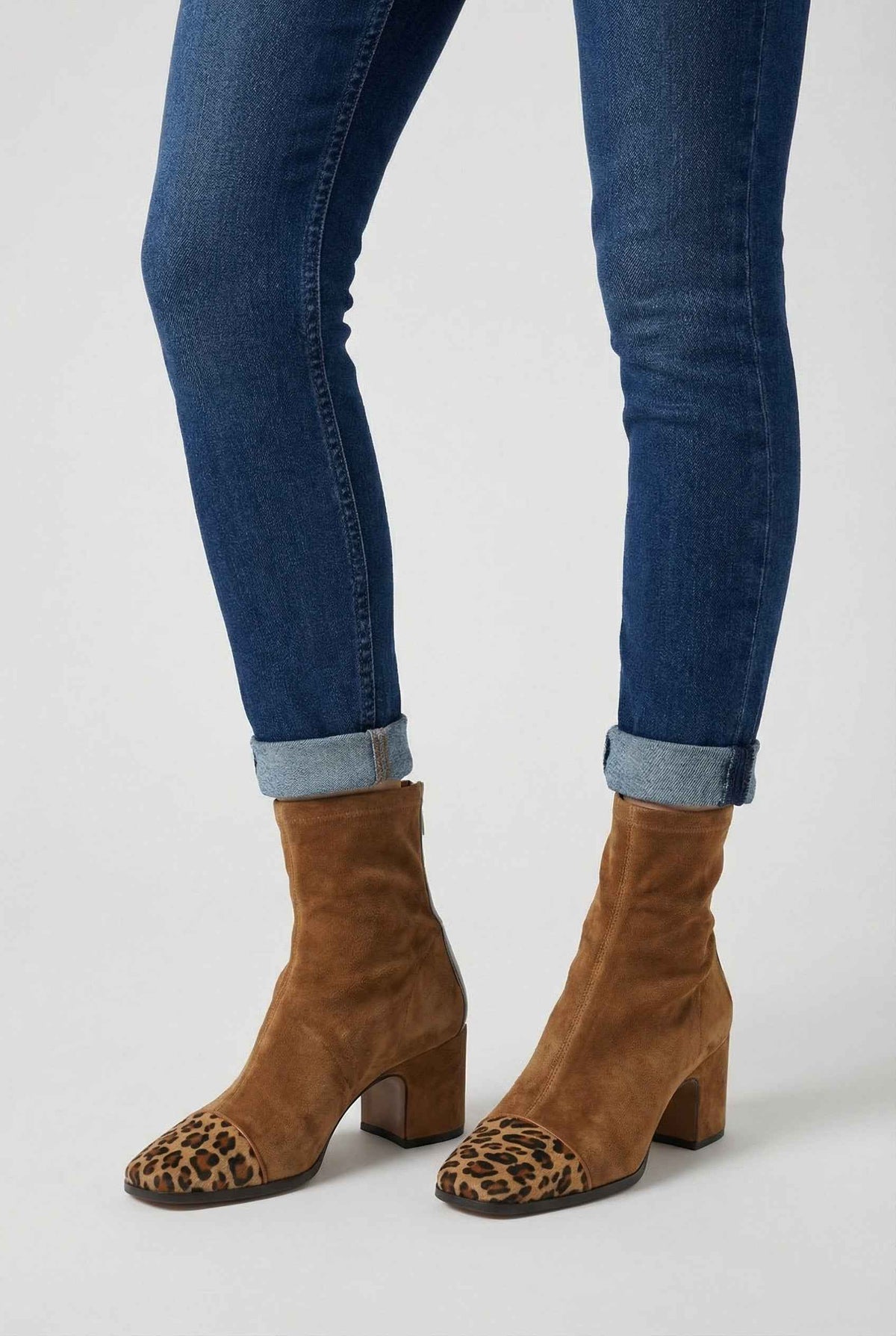 Grace | Brown mid-calf boots with lace detail