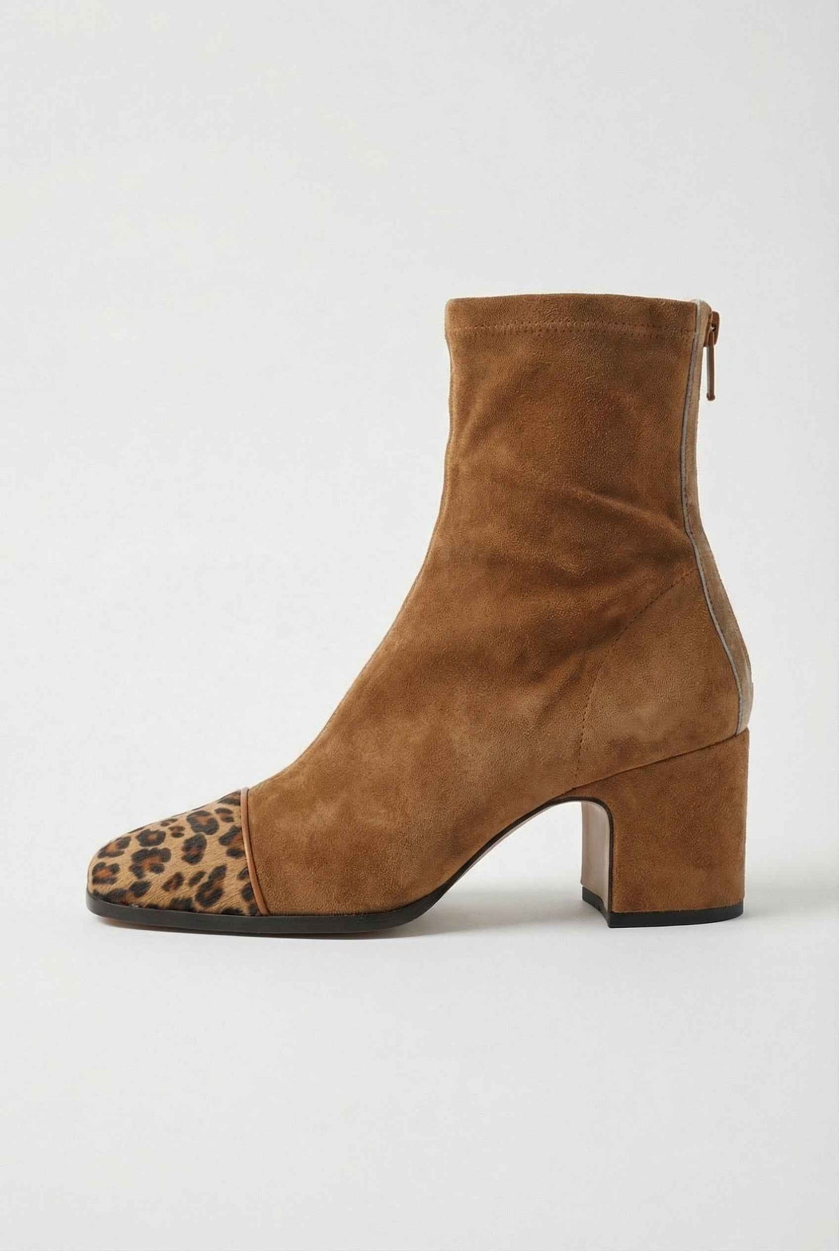 Grace | Brown mid-calf boots with lace detail